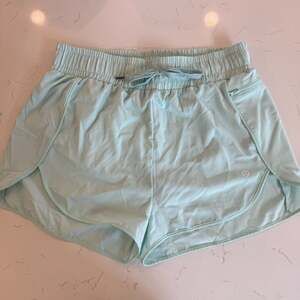 Nani Active Women's Mint Green Hybrid Athletic Shorts Size M
